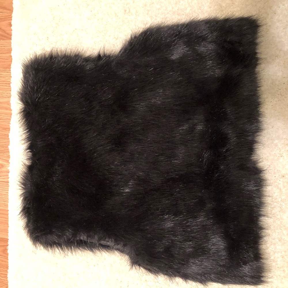 Fur vest